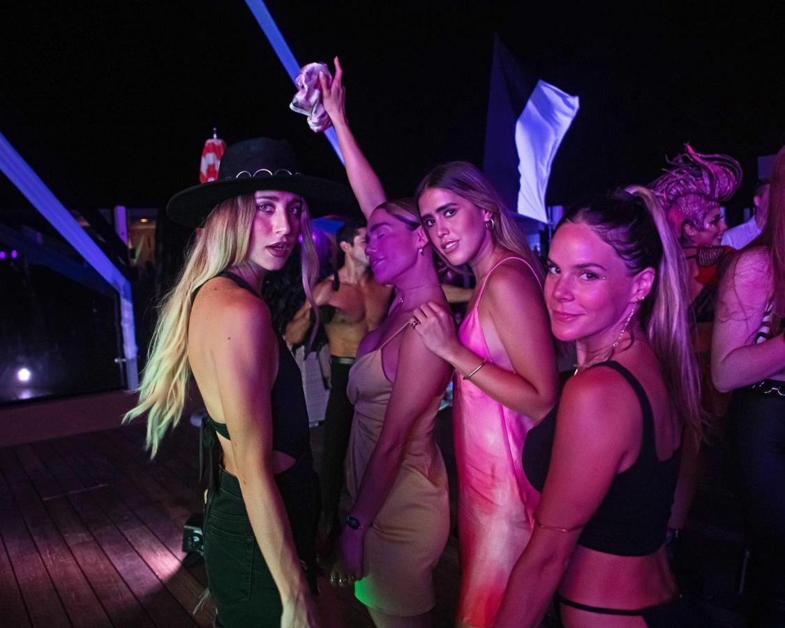 Royalton Chic Cancun, An Autograph Collection All-Inclusive Resort - Adults Only Εξωτερικό φωτογραφία Nightlife in Mykonos