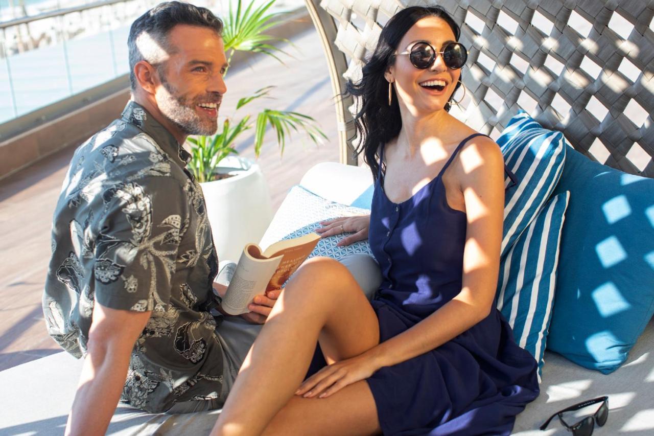 Royalton Chic Cancun, An Autograph Collection All-Inclusive Resort - Adults Only Εξωτερικό φωτογραφία Ben Affleck and Jennifer Garner
