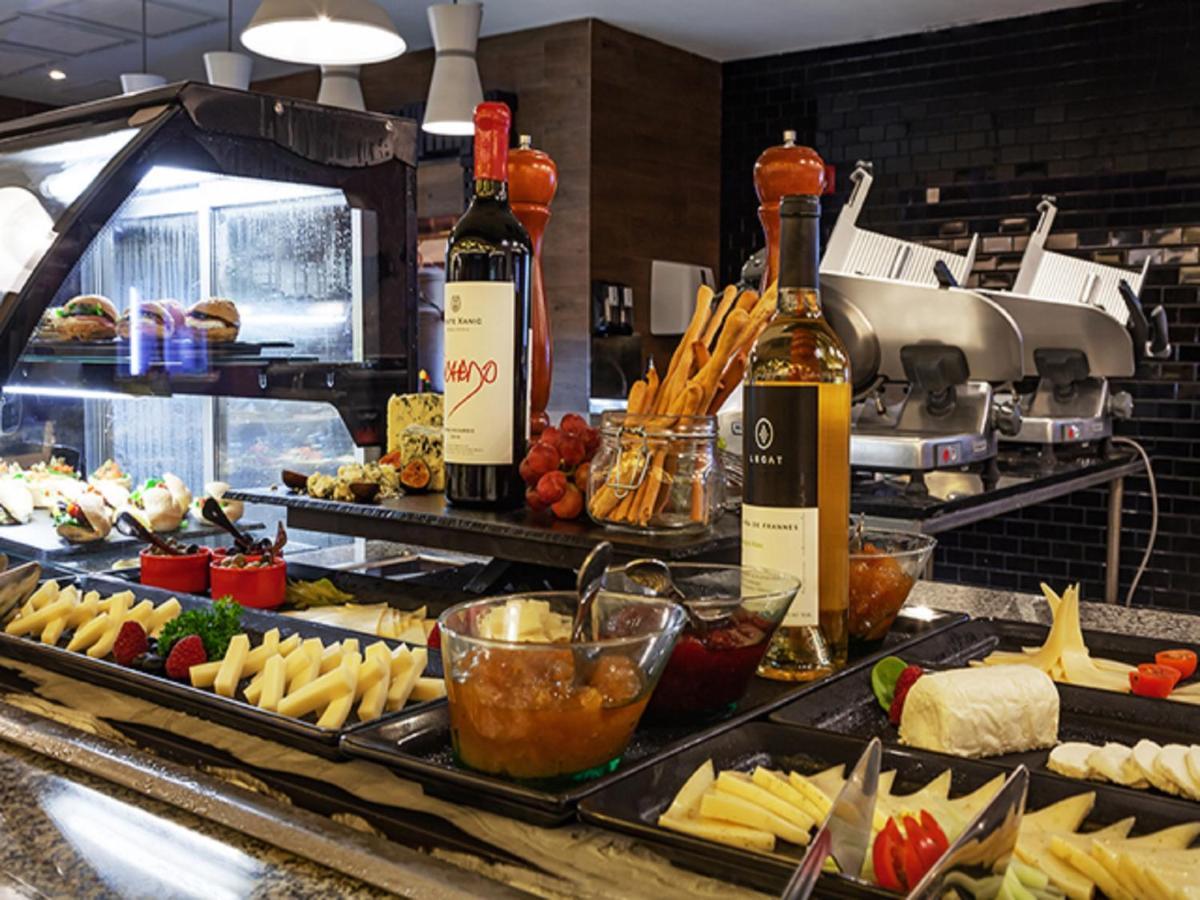 Royalton Chic Cancun, An Autograph Collection All-Inclusive Resort - Adults Only Εξωτερικό φωτογραφία A cheese counter
