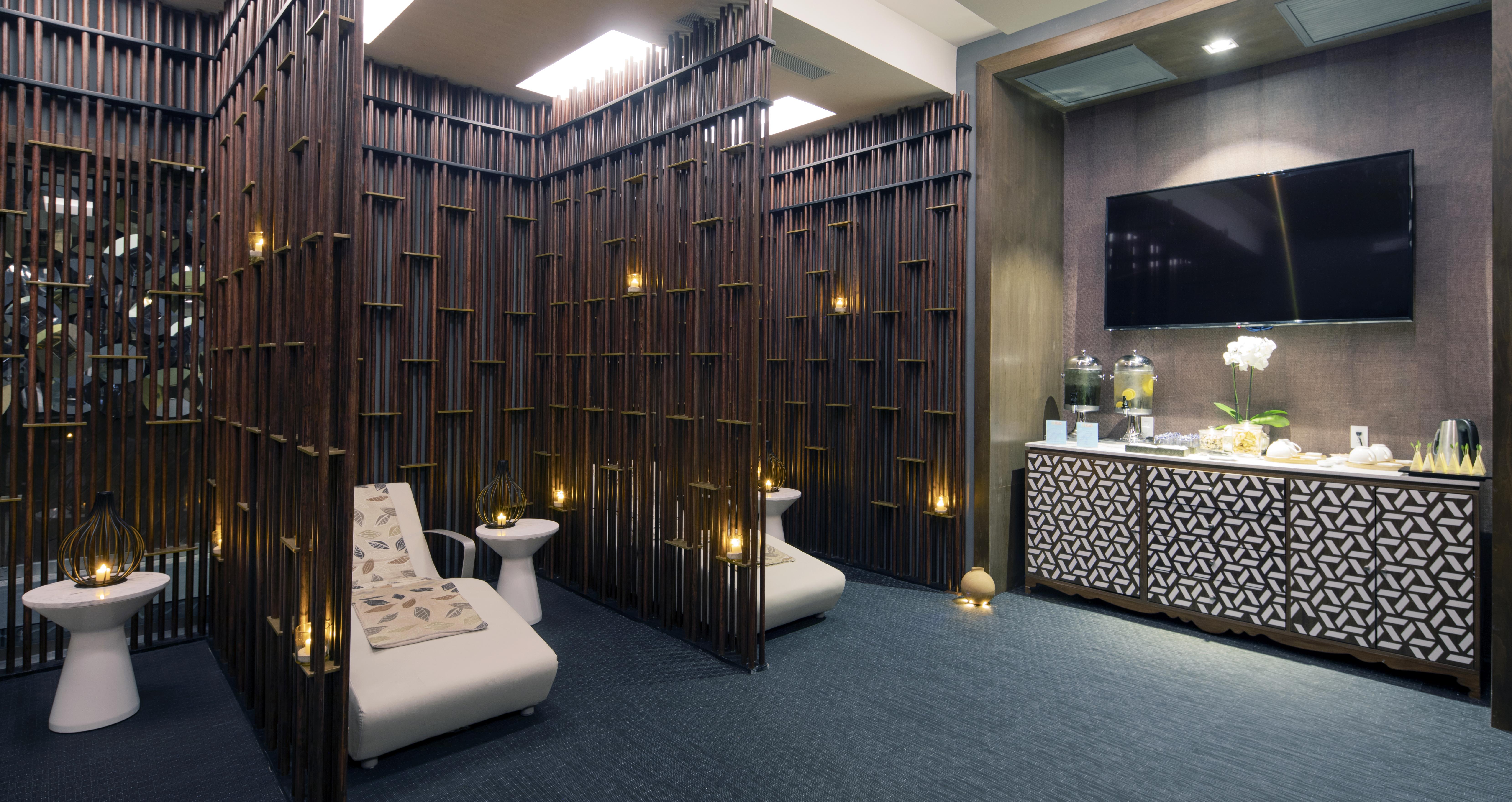 Royalton Chic Cancun, An Autograph Collection All-Inclusive Resort - Adults Only Εξωτερικό φωτογραφία The spa at the Four Seasons Hotel, Hong Kong